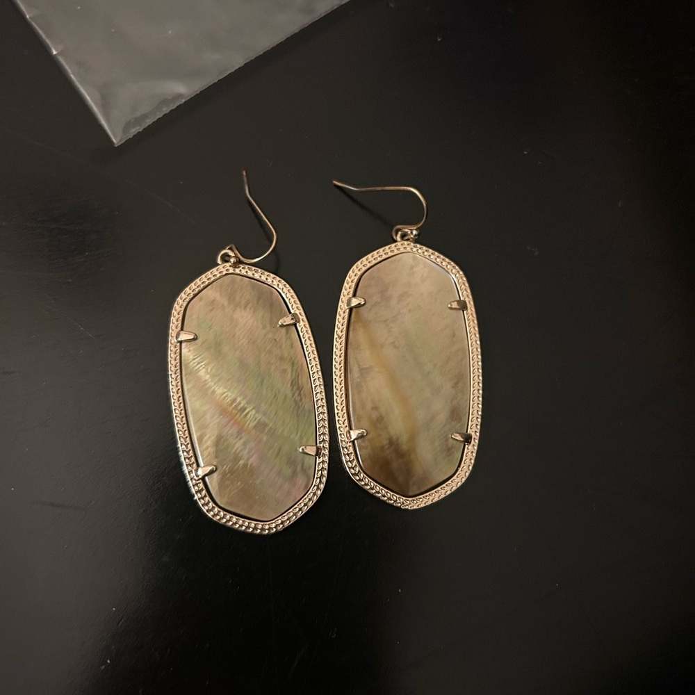Kendra Scott Elle Drop Earrings